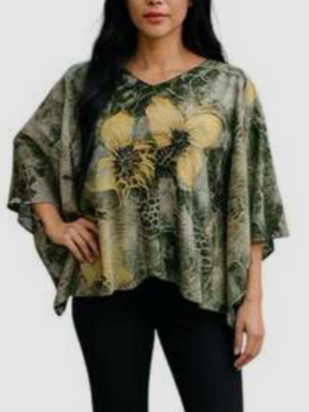Chico's Travelers Collection Floral Print Poncho Cape Size M Green Pullover
